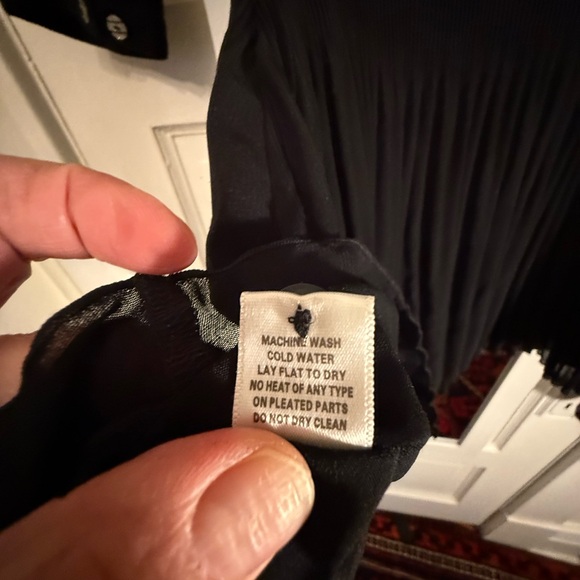 Black M Lindi Accordion Pleat Tunic Dress - Picture 5 of 6